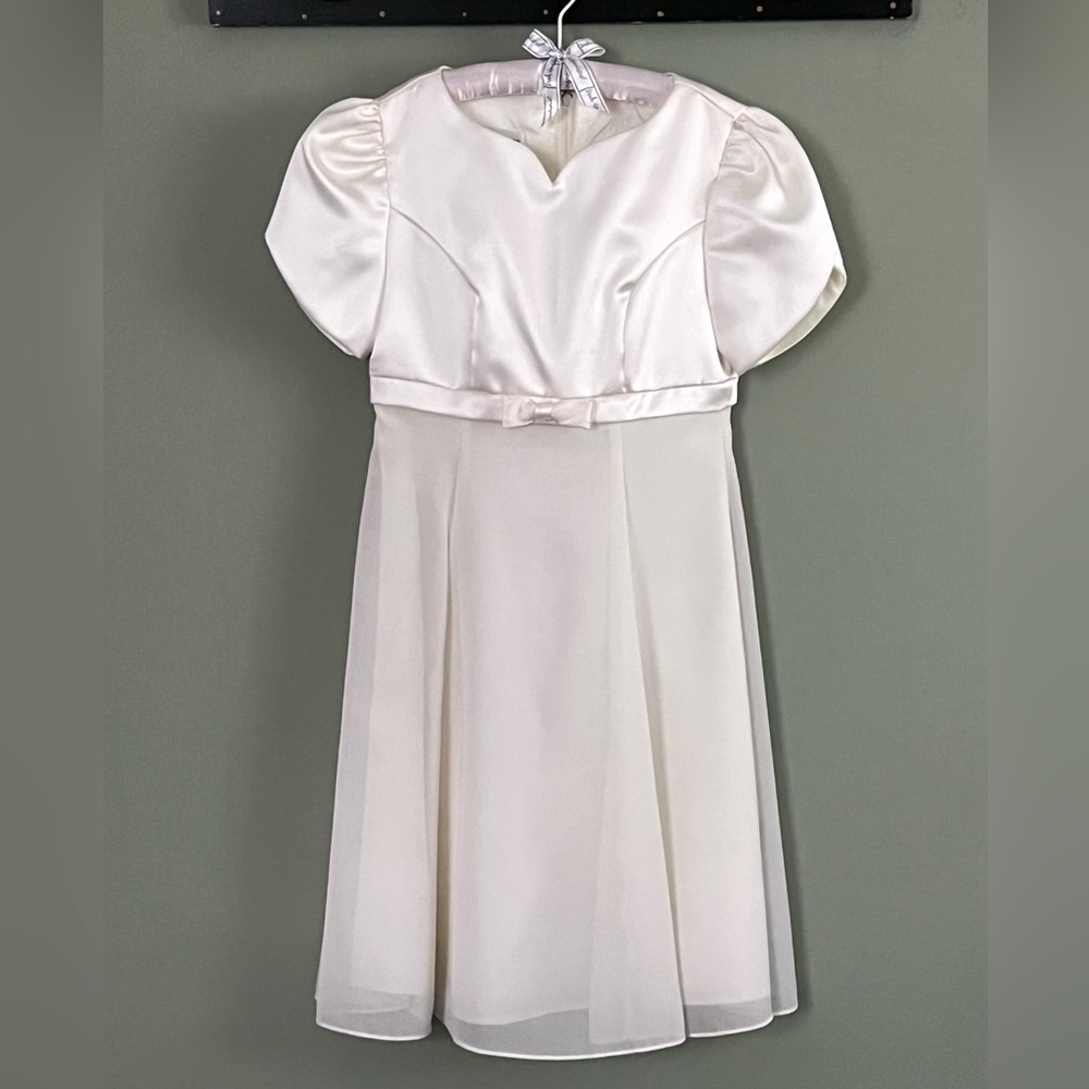 Girls formal ribbon dress 8